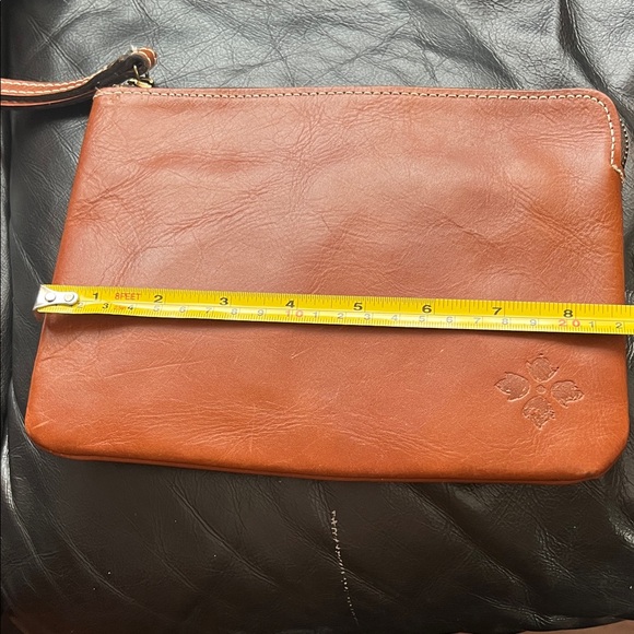 Patricia Nash brown Leather Wristlet - Picture 13 of 14